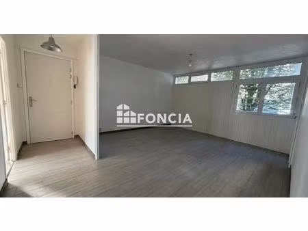 appartement t3 au centre-ville avec balcon  loggia et cave