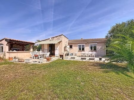 villa 4 chambres  dans quartier résidentiel recherché