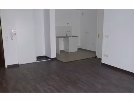 location appartement  m² t-3 à meaux  1 015 €