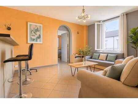 à vendre – spacieux appartement 5 pièces avec parking