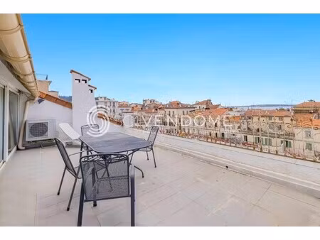 appartement de luxe à vendre dans le quartier le vieux port-les iles
