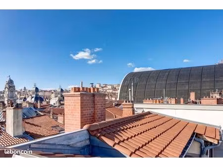 appartement 2 pièces 74 m²