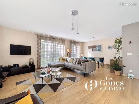 appartement 6 pièces 121 m²