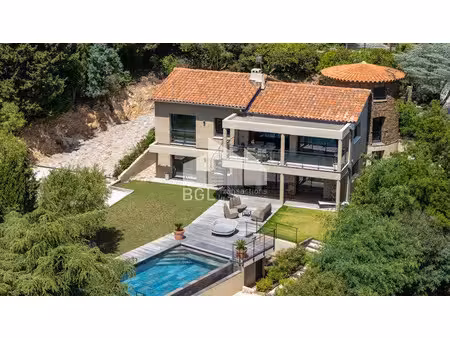 vente maison 6 pièces 198 m² à le lavandou (83980)  3 640 000 €