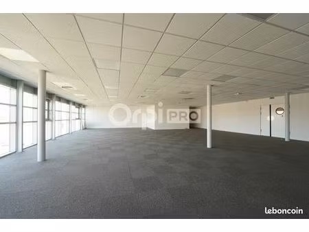 bureau 116 m²