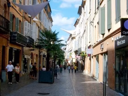 immeuble à vendre montauban (82)local commercial et 3 appartements