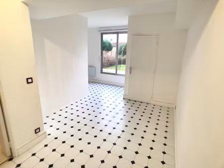 studio 27.89 m² avec jardin privatif