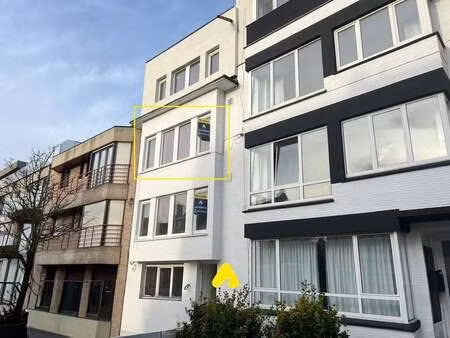 appartement à louer à de panne € 875 (lj5hu) - immo albatros | zimmo