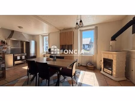 maison individuelle sur 1796 m2 de terrain