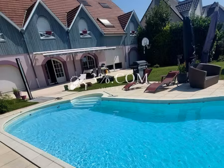 3%com belle demeure avec piscine du 27 ares