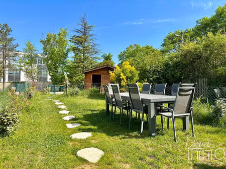t5 de 133m² en rez-de-jardin entièrement refait à neuf