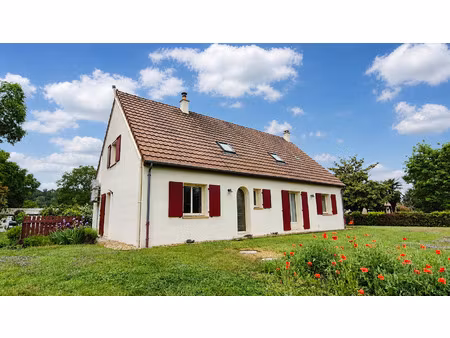 maison familiale avec dépendances sur plus de 4 000 m2 au ca