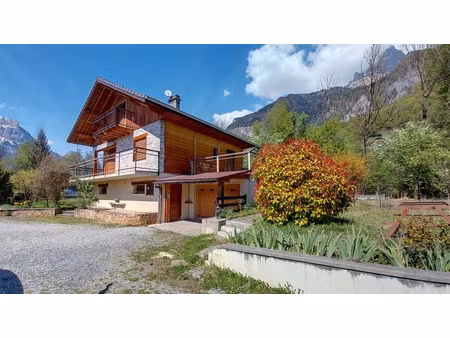 à vendre maison individuelle à sallanches au prix de 385 0
