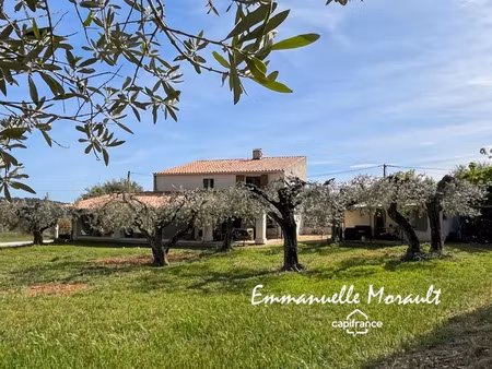 vente maison 6 pièces 146 m² claviers (83830)
