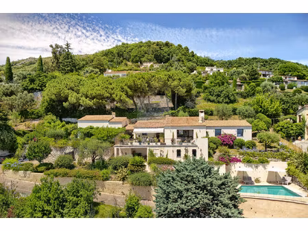 superbe propriété - 223m2 - vue panoramique mer - tourrettes