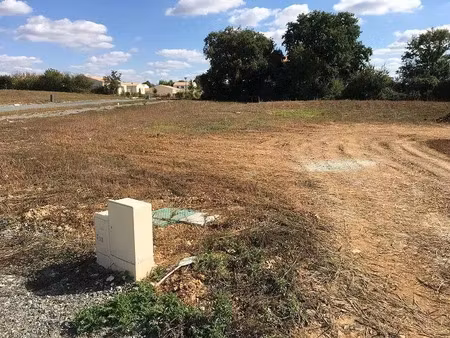 terrain à bâtir de 552 m² à ayguesvives (31)