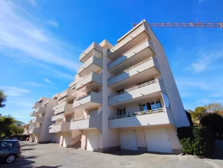 f2+cave+pkg proche centre st raphael