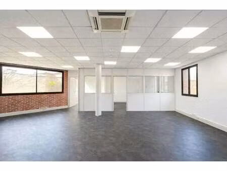 location bureaux 272 m²