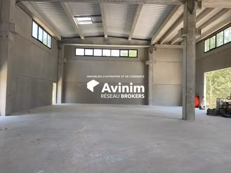 location local d’activités fayence 83440 150m²