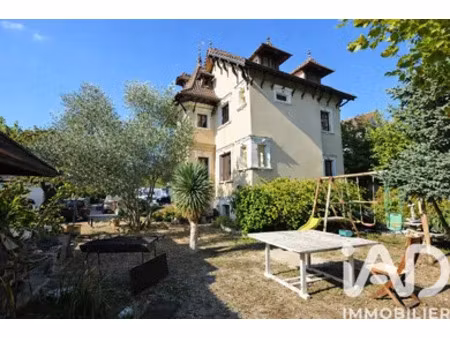 manoir à houilles (78800)