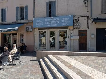 local commercial à louer