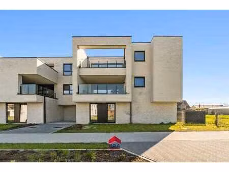 bel appartement spacieux dans un parc verdoyant et sans circ