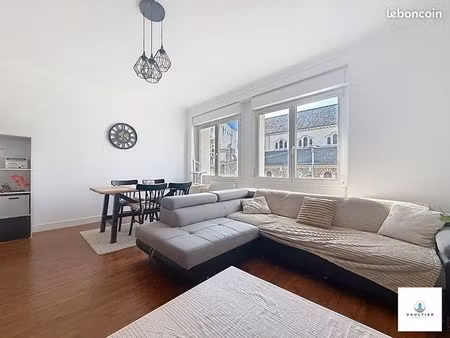 appartement 3 pièces 66 m²