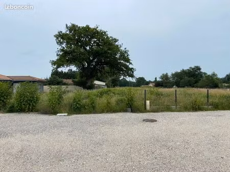 terrain 359 m² gastes