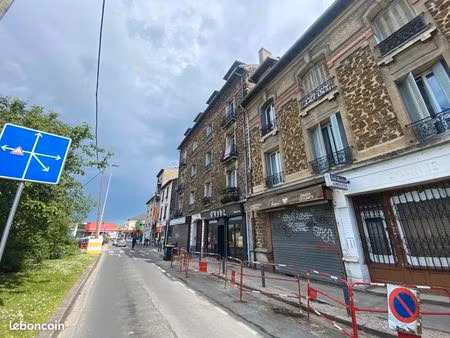 studio 1 pièce 22 m²