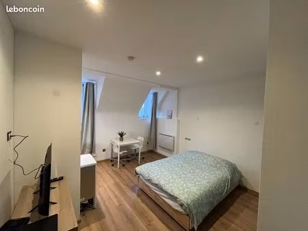 studio meublé rénové – nilvange (23 m²) – 650 cc