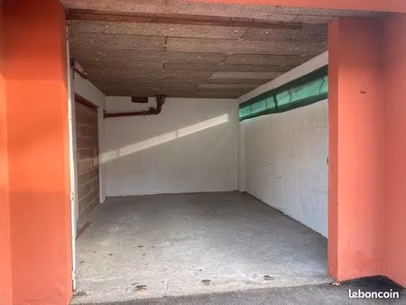 garage/box