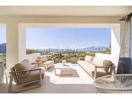 villa de luxe à vendre dans le quartier hauteurs de carqueiranne