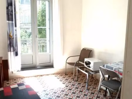 loue studio centre béziers