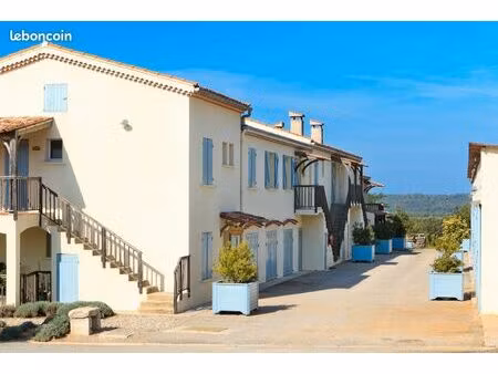 location appartement 2 chambres pontevès au coeur d'un vignoble