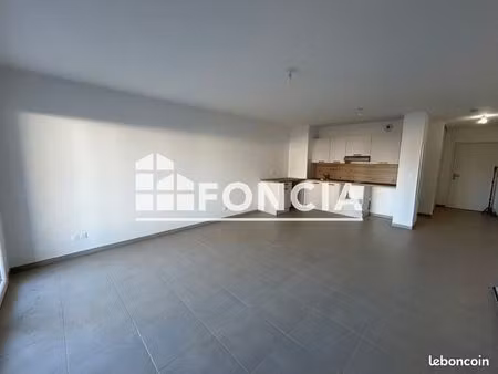 studio 1 pièce 44 m²