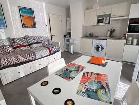 studio meublé avec terrasse & parking