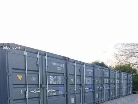 loue container / box de stockage/ garage