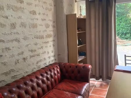 location studio meublé
