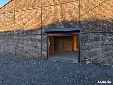 box de stockage/garde meuble avec accès libre et sécurisé