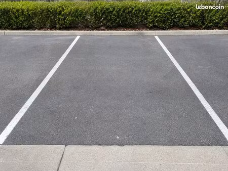 location place parking extérieur