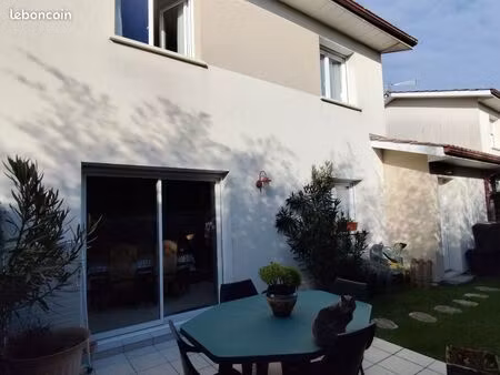 maison 100m2 3ch garage listrac medoc