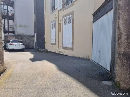parking/box 22 m² quimper