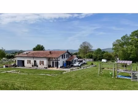 maison rénovée proche de salies-du-salat