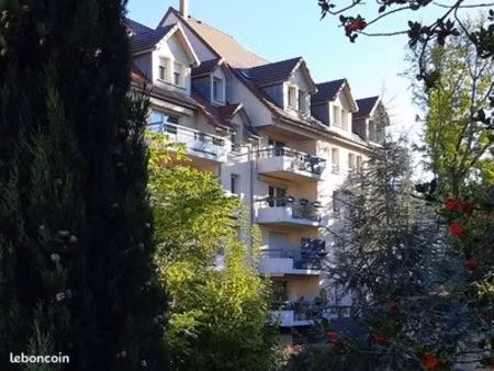 studio 1 pièce 27 m²