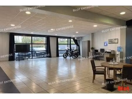 local commercial à louer
