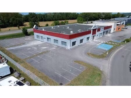 local commercial à vendre