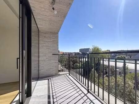 bel ppartement 1 ch tout neuf avec terrasse ensoleillée