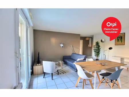location appartement  64.45 m² t-3 à castres  720 €