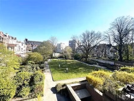 prox chêtalain - duplex 2 chambres + terrasse & poss pking