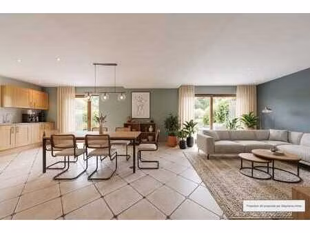 lustin : spacieuse villa tout confort  4 chambres et 2 sdb